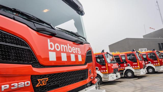 Varios camiones de los Bombers de la Generalitat de Catalunya