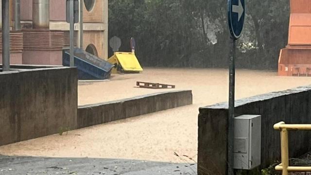 Un sanitario en el Hospital de Vilafranca