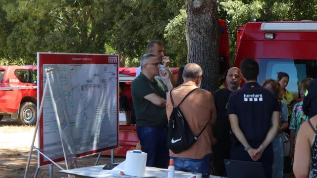 Operativo de los servicios de emergencia por la búsqueda de una mujer y una niña desaparecidas durante la DANA