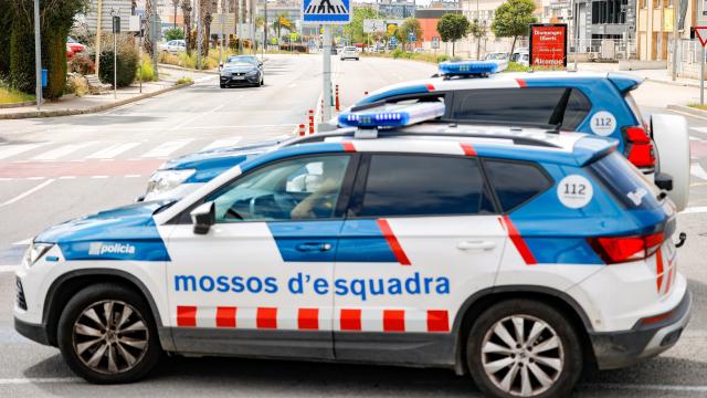 Varios coches de los Mossos d'Esquadra