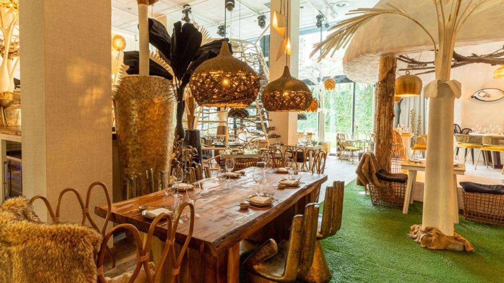 Interior del fallido restaurante SLVJ Barcelona