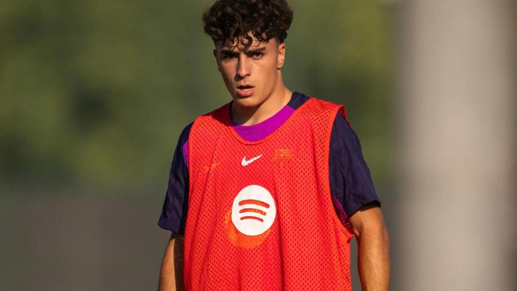 Jan Virgili durante un entrenamiento del primer equipo del Barça en la pretemporada