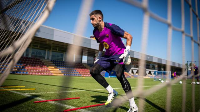 Joan García se entrena en la Ciutat Esportiva Joan Gamper