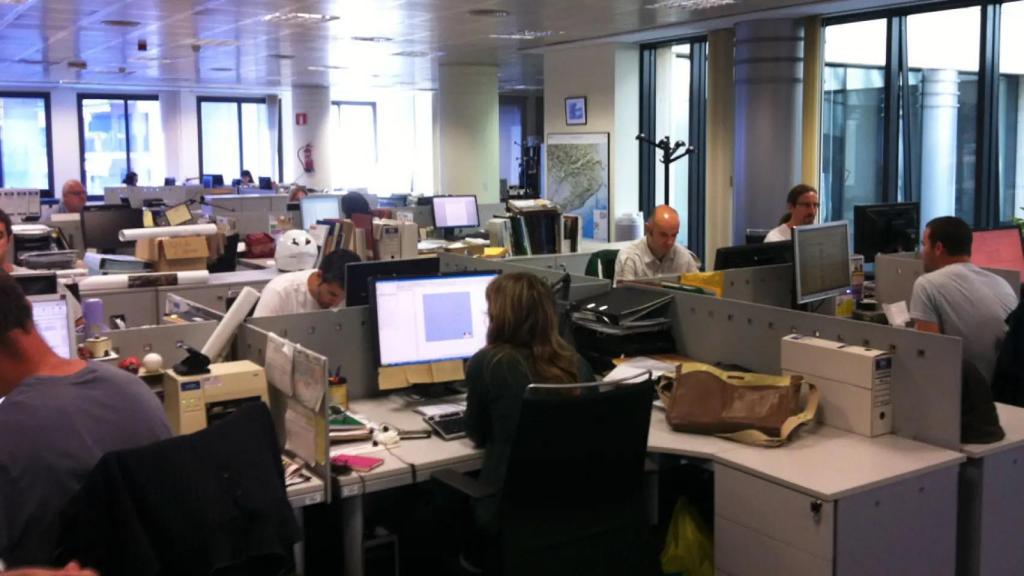 Trabajadores del Meteocat, en la sede del organismo público