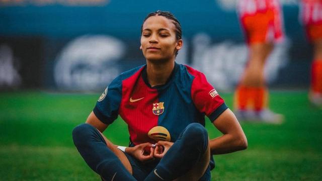 Vicky López celebrando un gol con el Barça Femenino