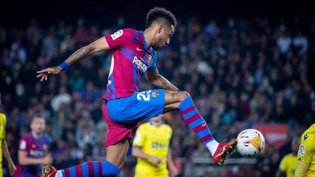 Pierre-Emerick Aubameyang en un partido con el Barça