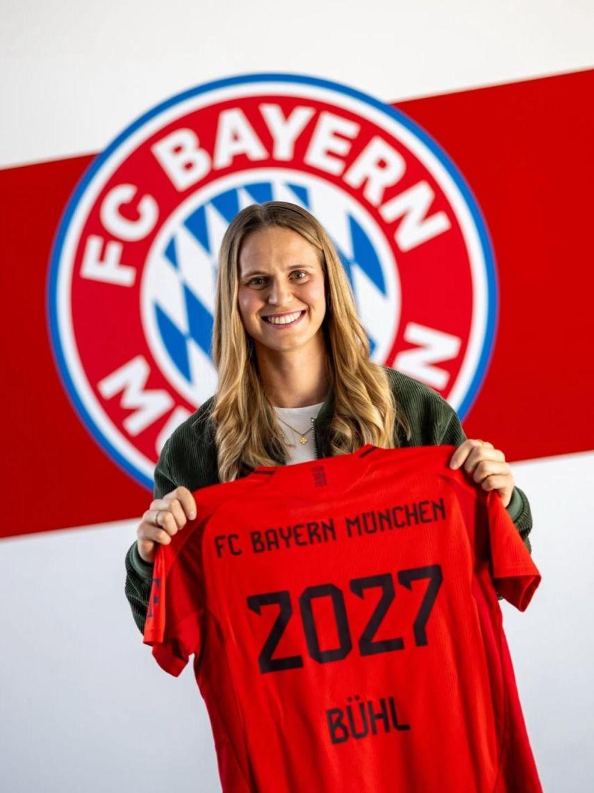 Klara Bühl renueva con el Bayern de Múnich hasta 2027