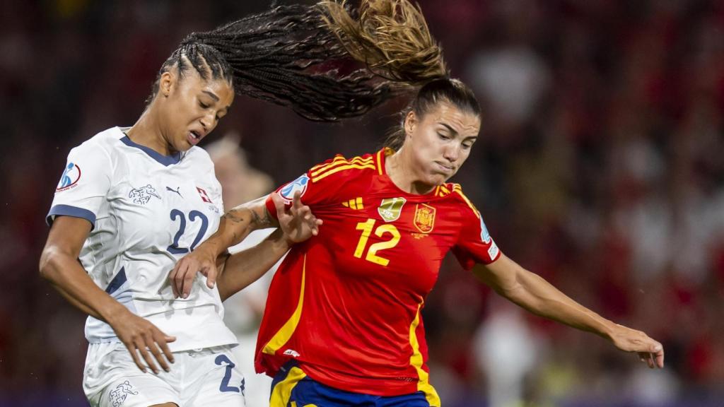 Patri Guijarro en el duel de l'Eurocopa entre Espanya i Suïssa