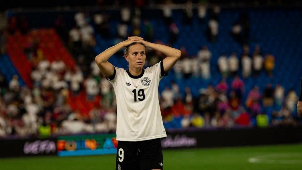 Klara Bühl amb la selecció alemanya a l’Eurocopa Femenina 2025