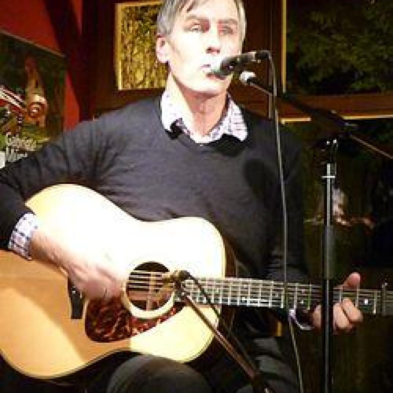 El cantante Robert Forster