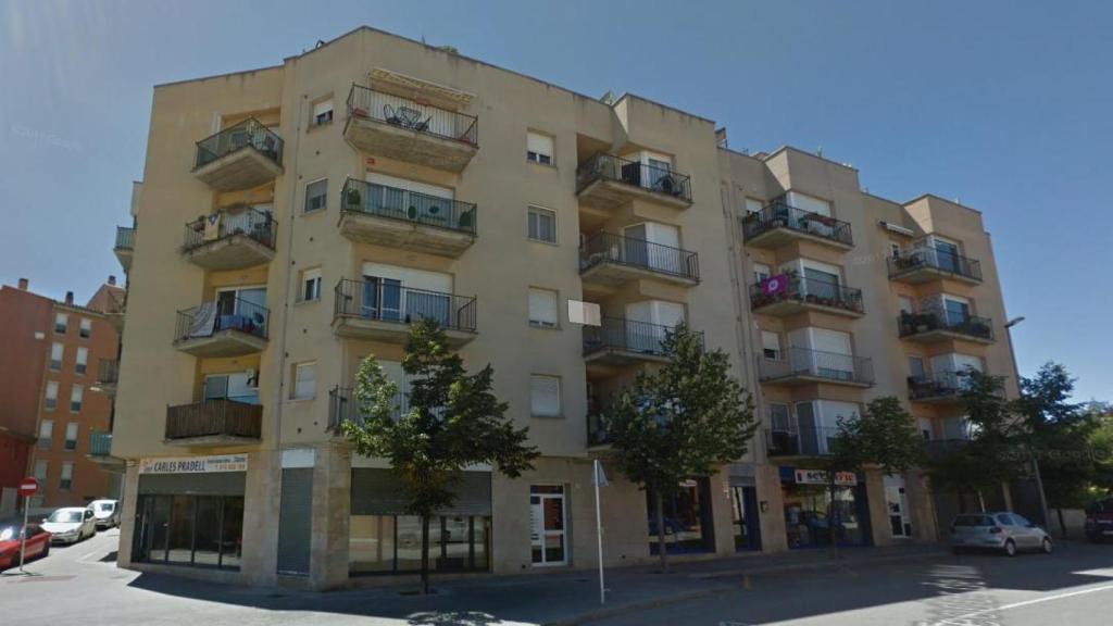 Bloque de pisos en la calle Teodor de Mas de Vic