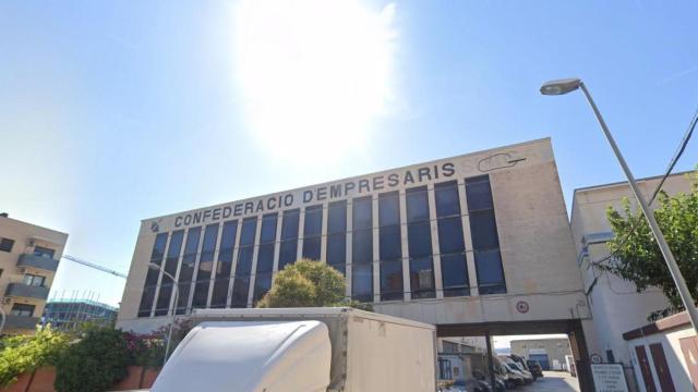 Cuartel general de Alumbrados Viarios, en Cornellà de Llobregat