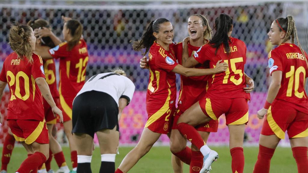 España celebra el pase a la final de la Eurocopa, tras vencer a Alemania en la prórroga