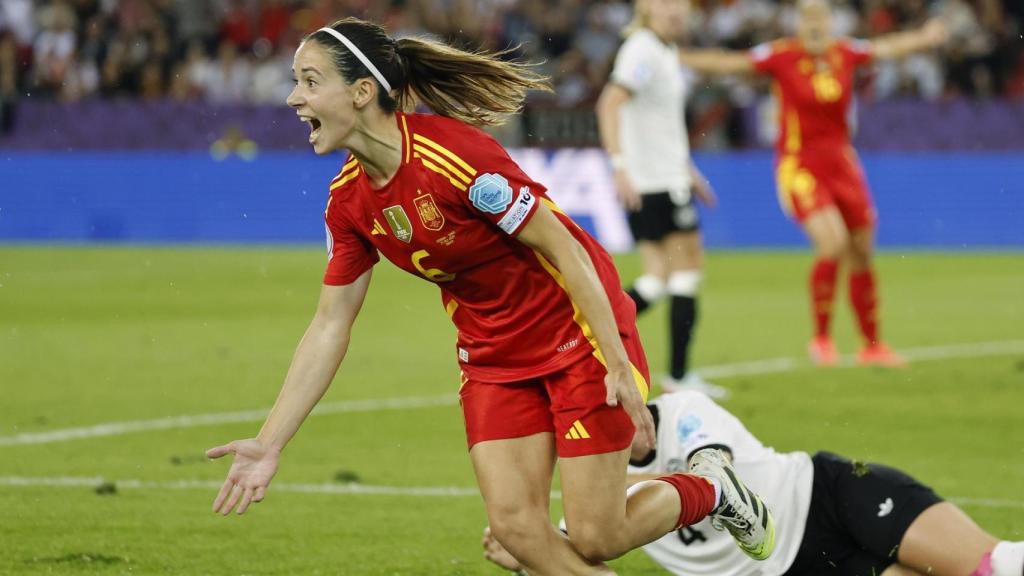 Aitana Bonmatí celebra el gol del pase a la final de la Eurocopa, en el España-Alemania