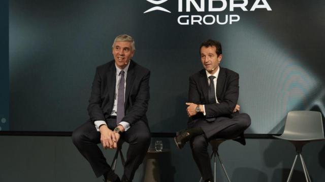 Ángel Escribano y José Vicente de los Mozos en un acto de Indra