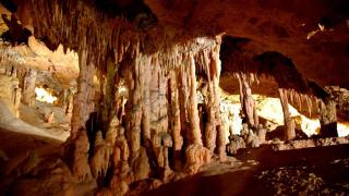 Este rincón de Tarragona promete leyendas mágicas y un viaje al centro de la tierra, la cueva de Benifallet