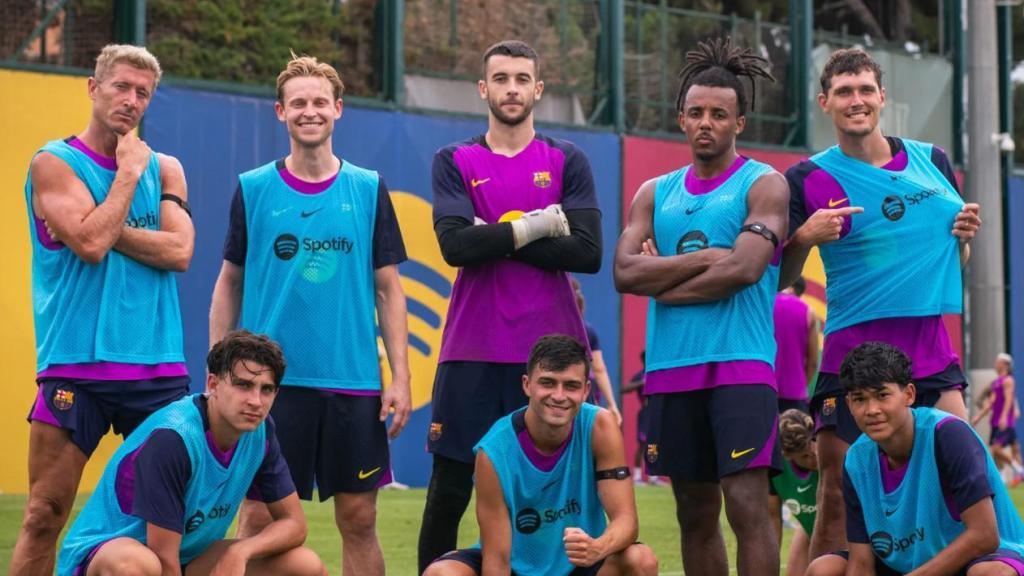 El equipo ganador del Barça en un entrenamiento de pretemporada