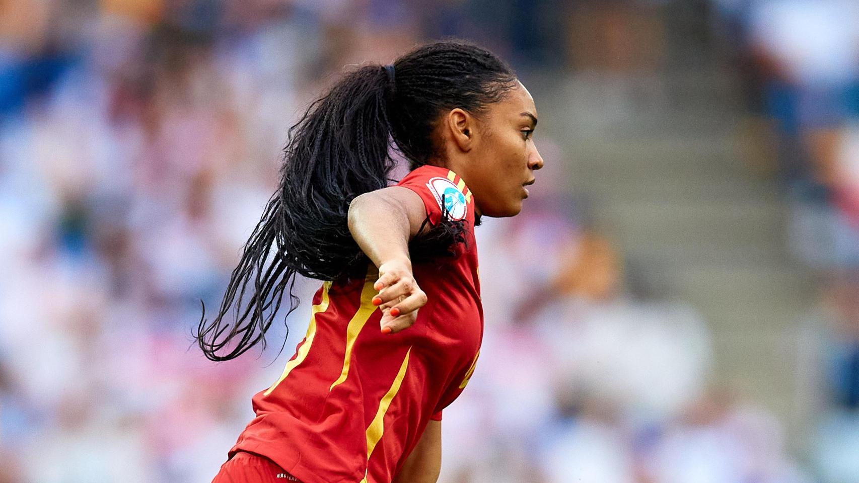 Salma Paralluelo durante el Inglaterra-España