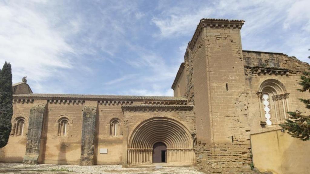 Exterior del Monasterio de Sijena