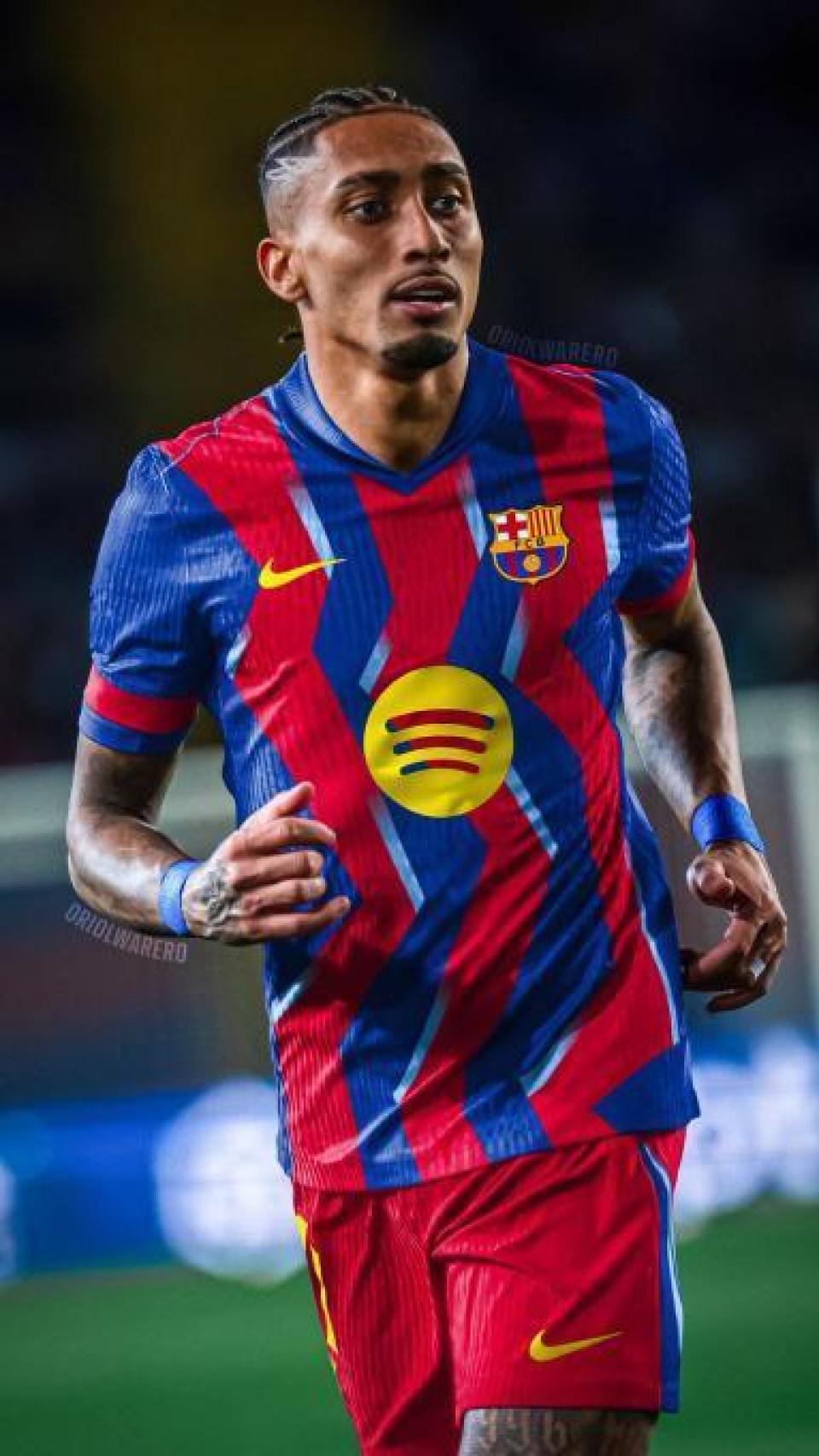 Raphinha, con la camiseta del clásico