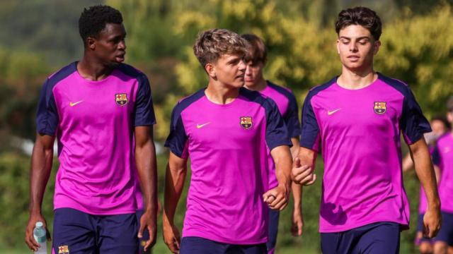 Los talentos de la Masía se preparan para un partido del filial del Barça