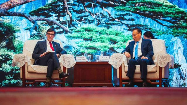Salvador Illa, presidente de la Generalitat, se reúne con Liang Yanshun, secretario provincial del Partido Comunista de China en Anhui