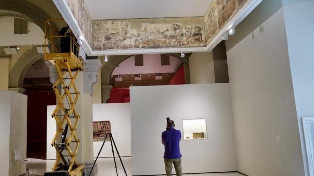 Técnicos del Gobierno de Aragón trabajando en el MNAC, en imagen de archivo