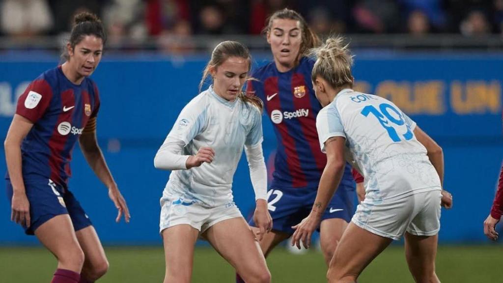 Carla Julià en el seu debut amb el Levante les Planes al Johan Cruyff