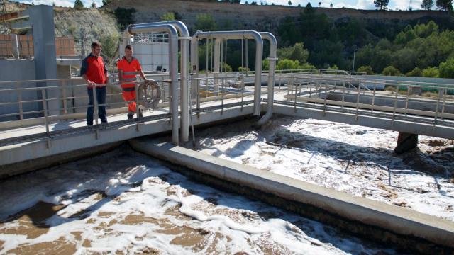 Tratamiento de aguas residuales en un centro de Veolia