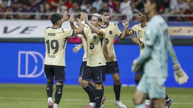 Gavi celebra su gol contra el FC Seoul