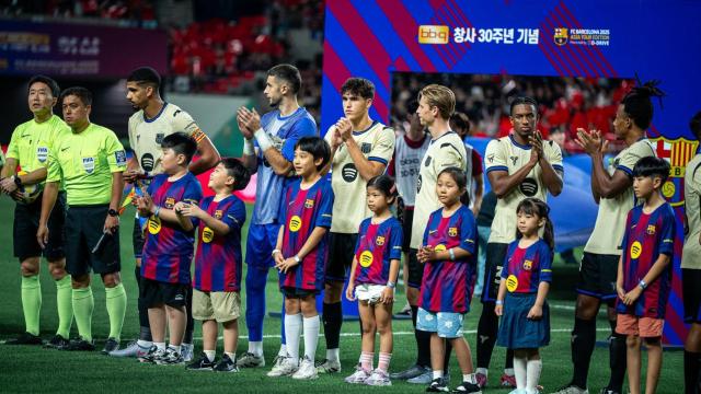 Los jugadores del Barça, poco antes del amistoso de pretemporada en Seúl