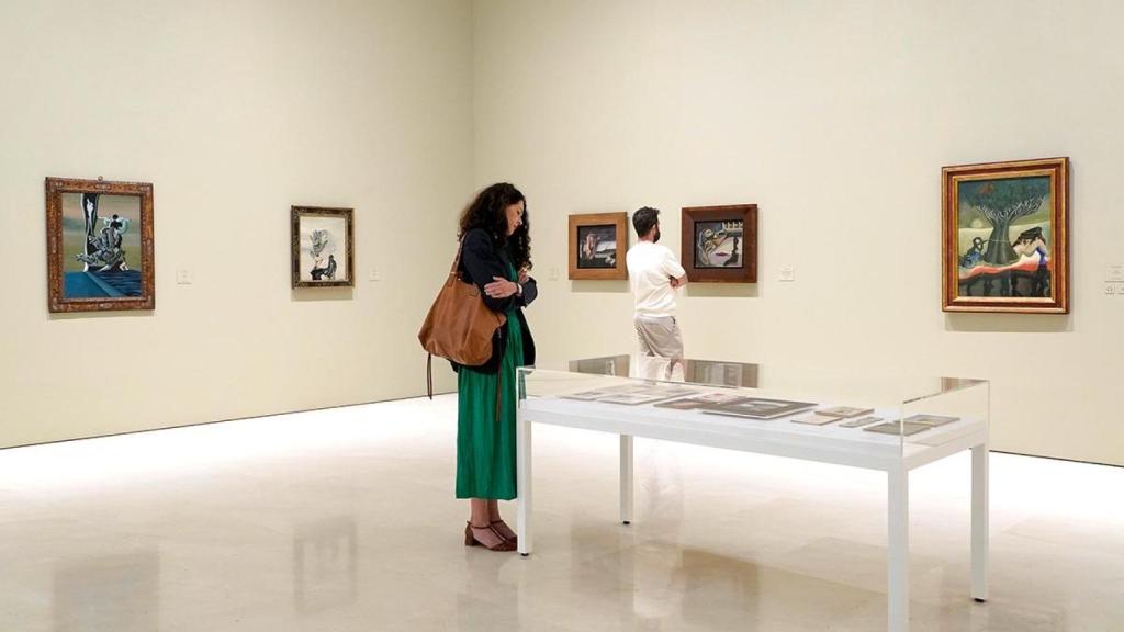 Una de las salas de la exposición 'Óscar Domínguez', en el Museo Picasso Málaga.