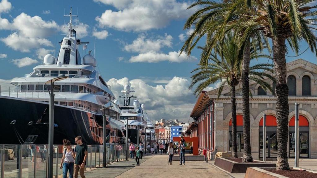 Vista de Port Tarraco, marina especialitzada en grans eslores