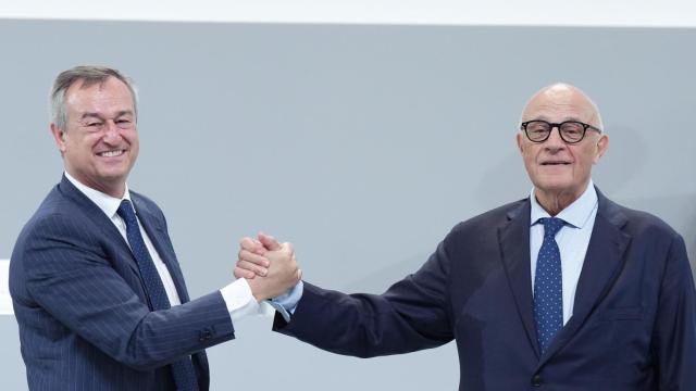 El consejero delegado de Banco Sabadell, César González-Bueno, y el presidente, Josep Oliu.