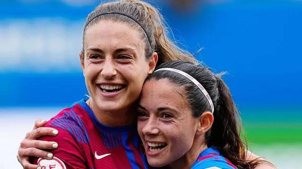 Alexia Putellas y Aitana Bonmatí celebrando un gol