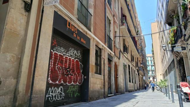 El antiguo restaurante Lluís de les Moles, en obras ayer en Barcelona
