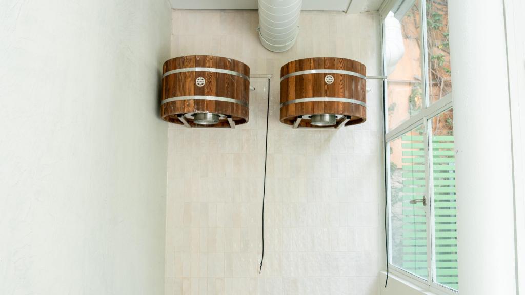 Dos barriles de agua fría en Par