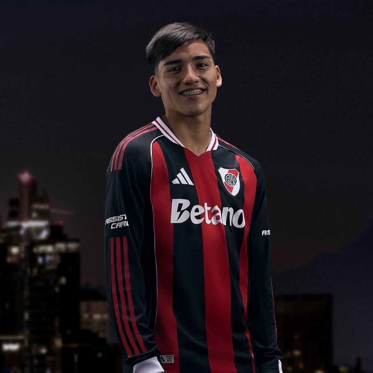 Ian Subiabre con River Plate