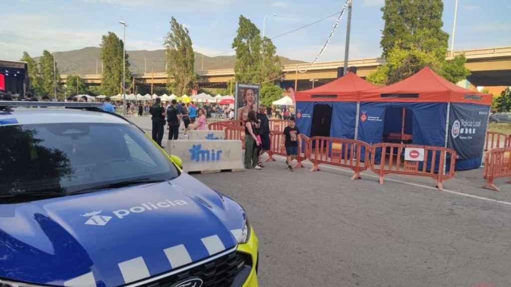 Imagen de archivo de un coche patrulla de la Policía Local de Montcada i Reixac (Barcelona)