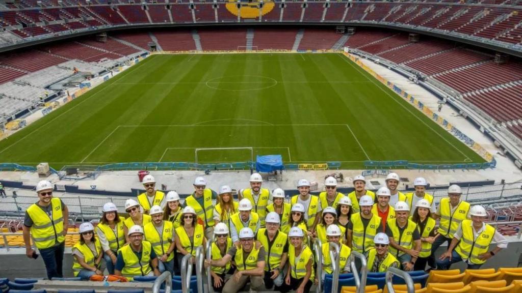 Los trabajadores de Tecnics G3 en el Spotify Camp Nou