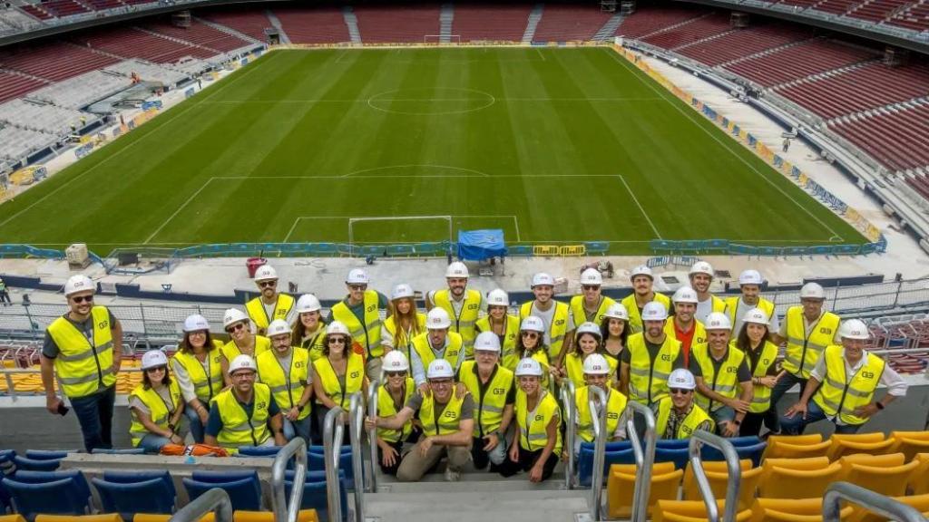 Los trabajadores de Tecnics G3 en el Spotify Camp Nou