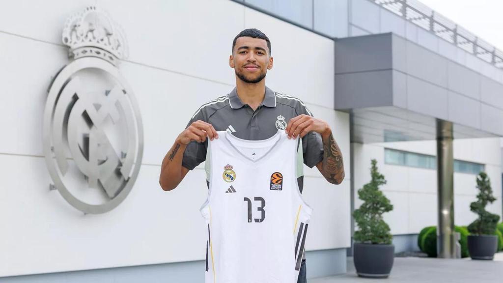 El Real Madrid de basket anuncia el fichaje de Izan Almansa
