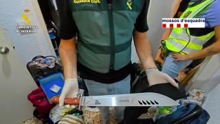 El arma blanca que localizaron en casa del detenido