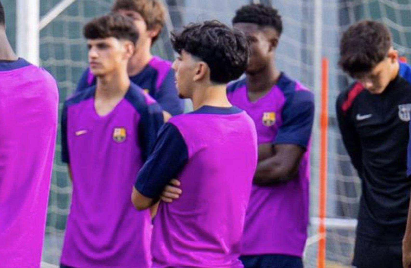 Ibrahim Babayev en un entrenamiento con el Juvenil B del Barça