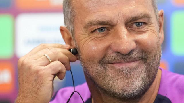 Hansi Flick atiende a la prensa antes del Rayo-Barça