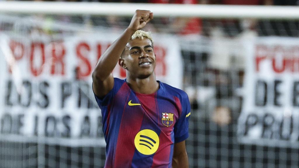 Lamine Yamal se pone la chistera de mago en el Rayo-Barça