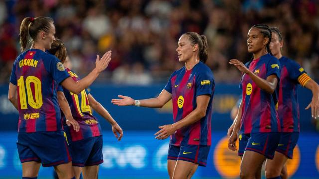 El Barça Femenino celebra uno de los ocho goles contra el Alhama