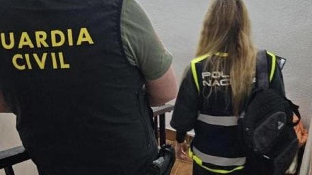 Intervención de la Guardia Civil y la Policía Nacional en Torredembarra, Tarragona y Arganda del Rey (Madrid)