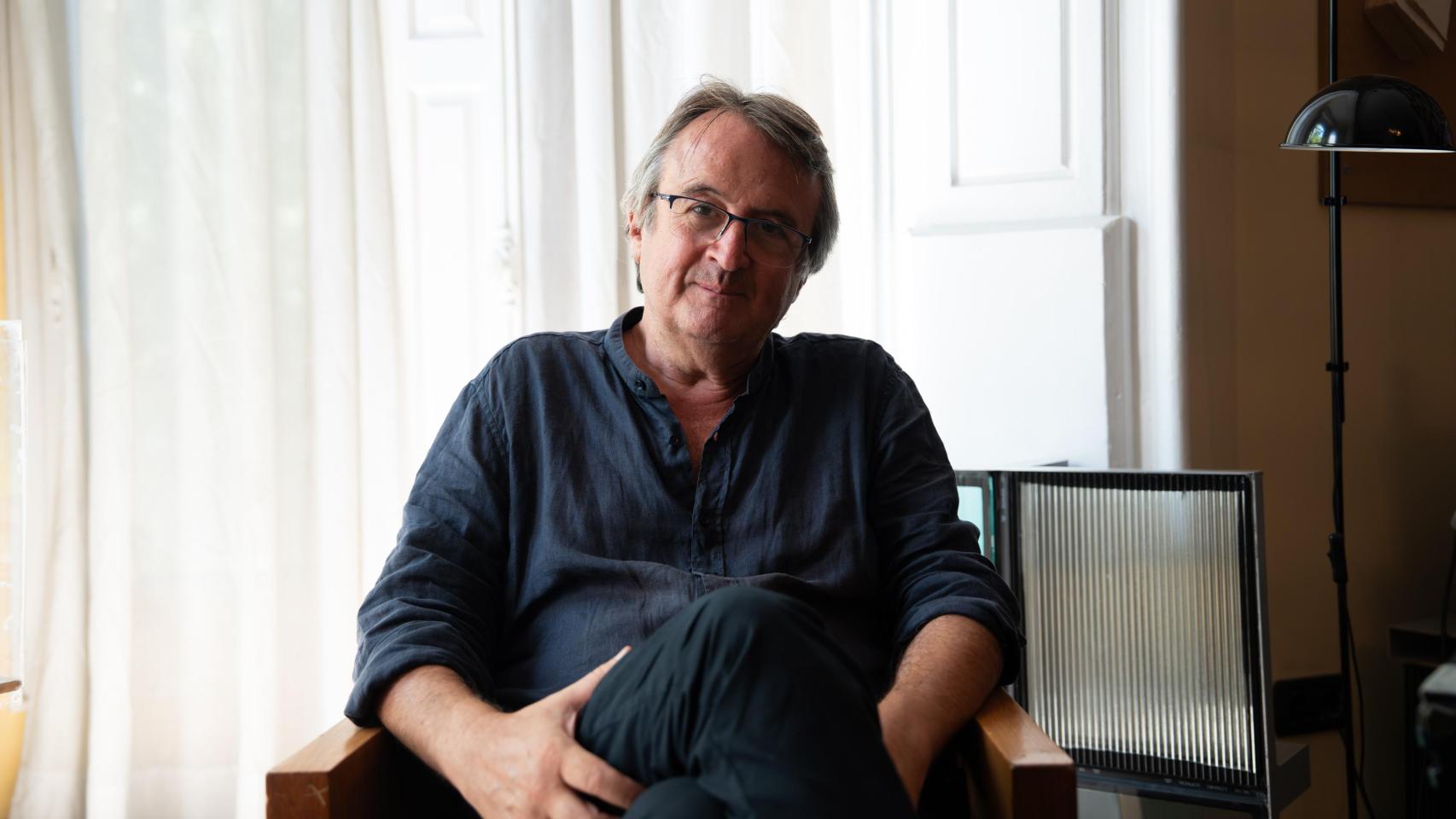 Octavio Mestre en su despacho