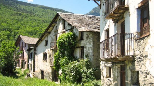 El pueblo abandonado más bonito y trágico del Pirineo, Àrreu